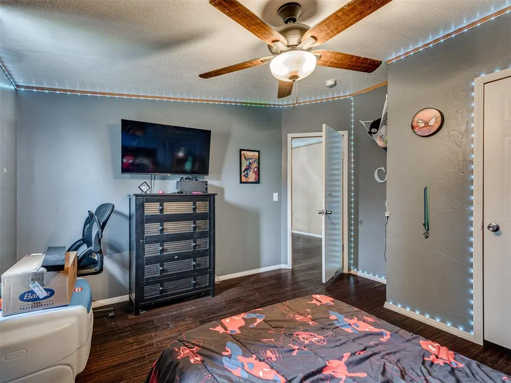 Photo 23 — 411 W Grand Street, Union City, OK 73090