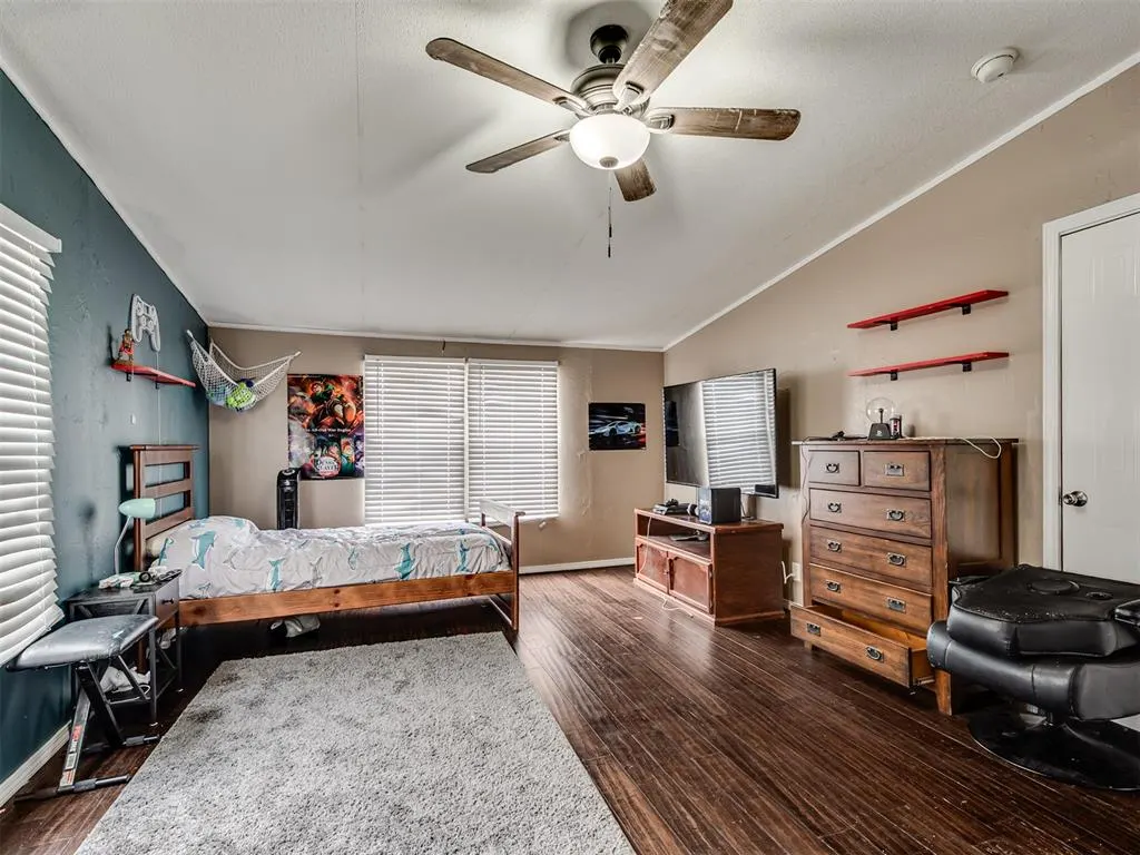 Photo 25 — 411 W Grand Street, Union City, OK 73090