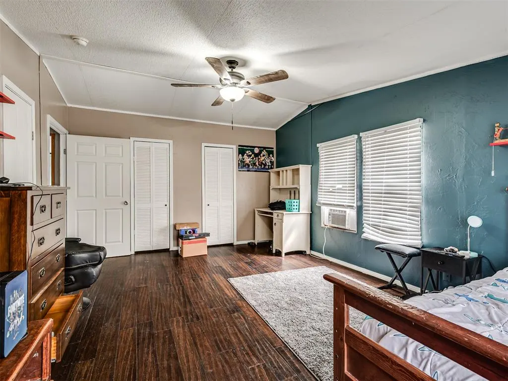 Photo 26 — 411 W Grand Street, Union City, OK 73090