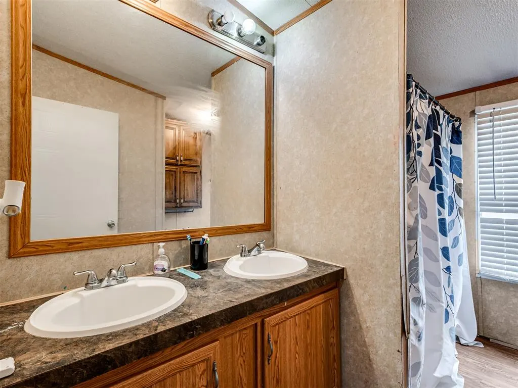Photo 27 — 411 W Grand Street, Union City, OK 73090