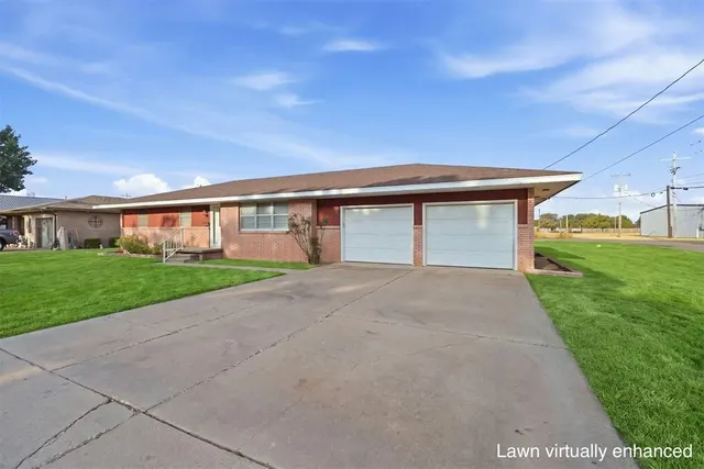 Photo 5 — 1401 A Street, Snyder, OK 73566