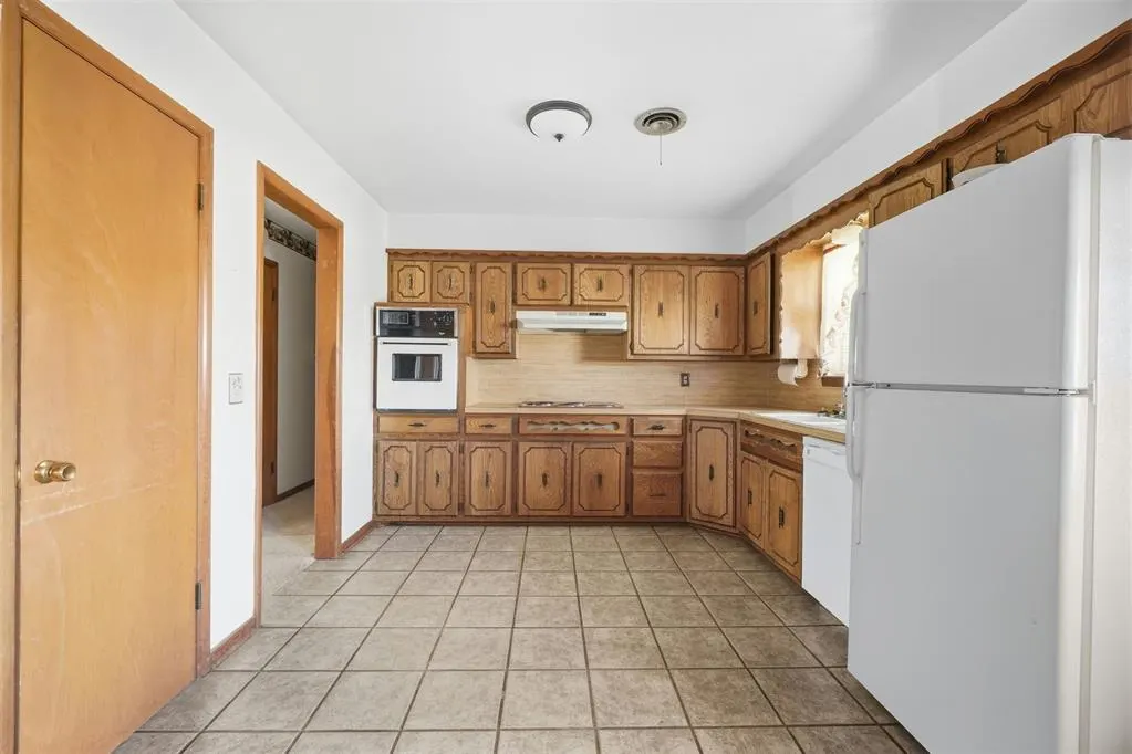 Photo 12 — 1401 A Street, Snyder, OK 73566