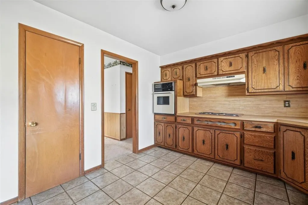 Photo 13 — 1401 A Street, Snyder, OK 73566