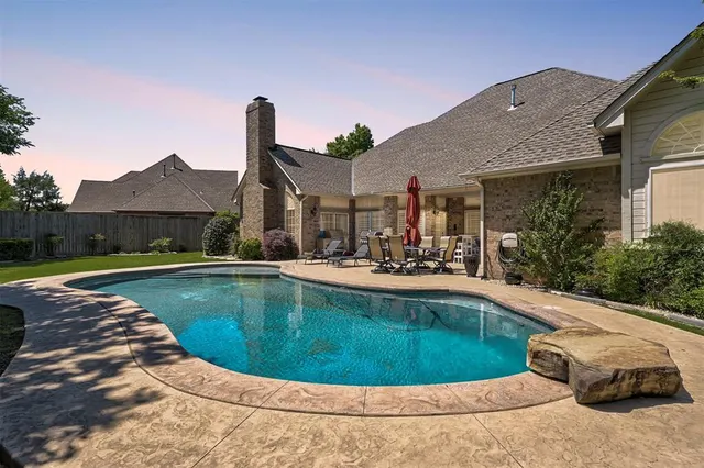 Photo 2 — 1716 Ruidosa Drive, Edmond, OK 73034