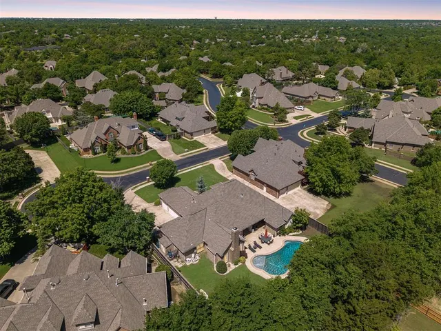 Photo 3 — 1716 Ruidosa Drive, Edmond, OK 73034