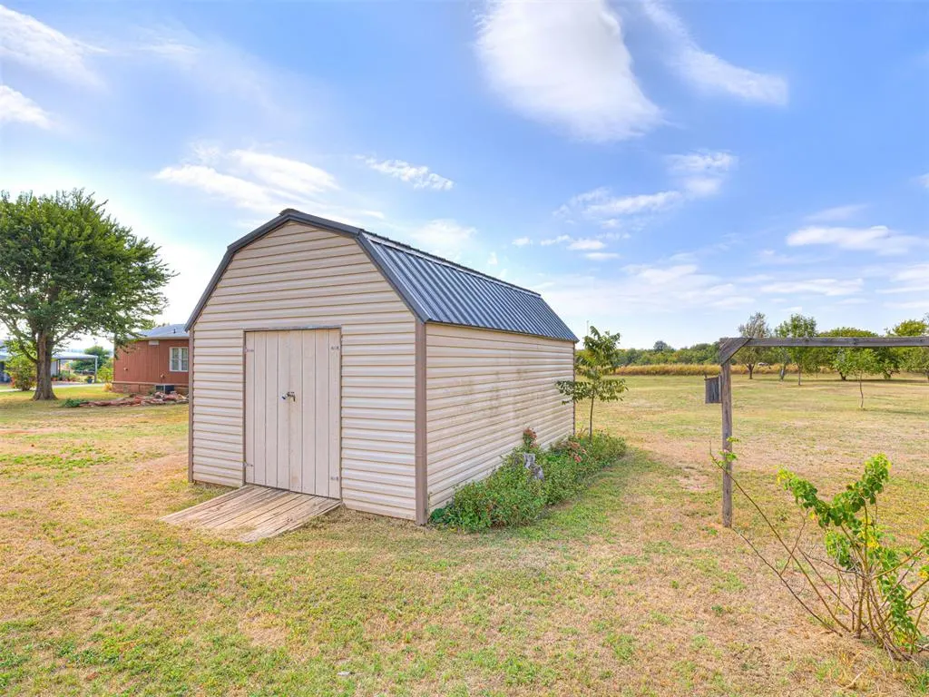 Photo 30 — 519 Us-77, Mulhall, OK 73063