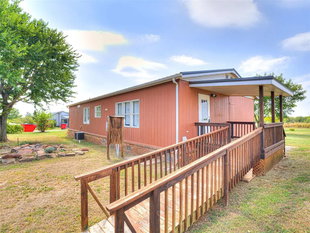Photo 32 — 519 Us-77, Mulhall, OK 73063
