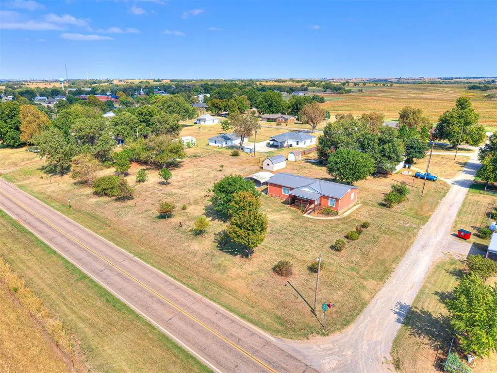 Photo 39 — 519 Us-77, Mulhall, OK 73063