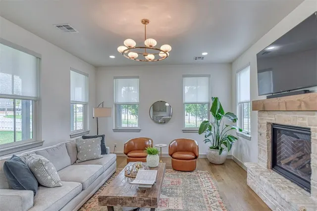 Photo 2 — 18457 Sweetwater Lane, Norman, OK 73072
