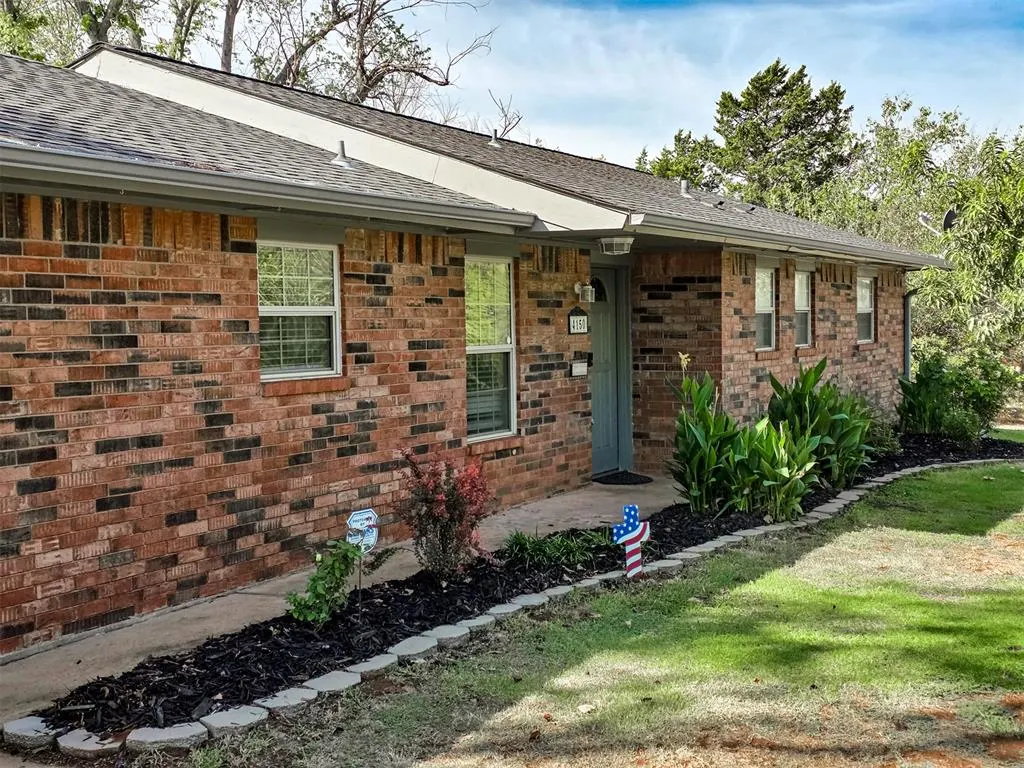 Photo 2 — 4150 W Evergreen Drive, Edmond, OK 73025