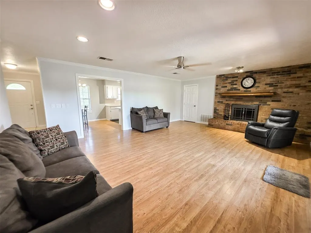 Photo 9 — 4150 W Evergreen Drive, Edmond, OK 73025