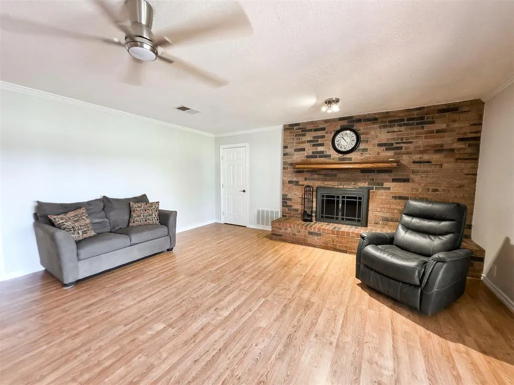 Photo 11 — 4150 W Evergreen Drive, Edmond, OK 73025