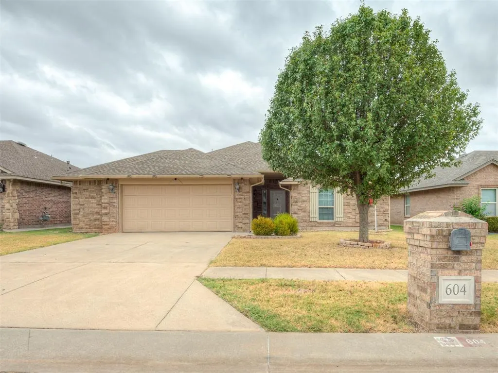 Front exterior — 604 SW 44th Street, Moore, OK 73160