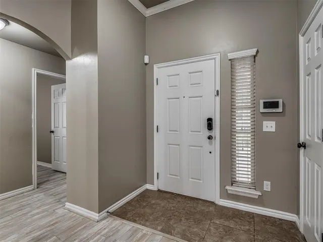 Photo 3 — 604 SW 44th Street, Moore, OK 73160
