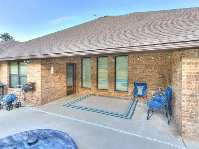 Photo 4 — 3023 Piper Lane, Choctaw, OK 73020