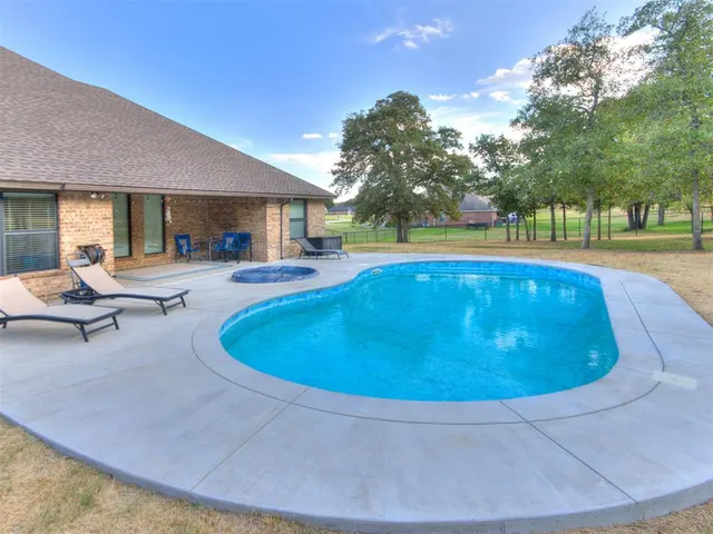 Photo 6 — 3023 Piper Lane, Choctaw, OK 73020