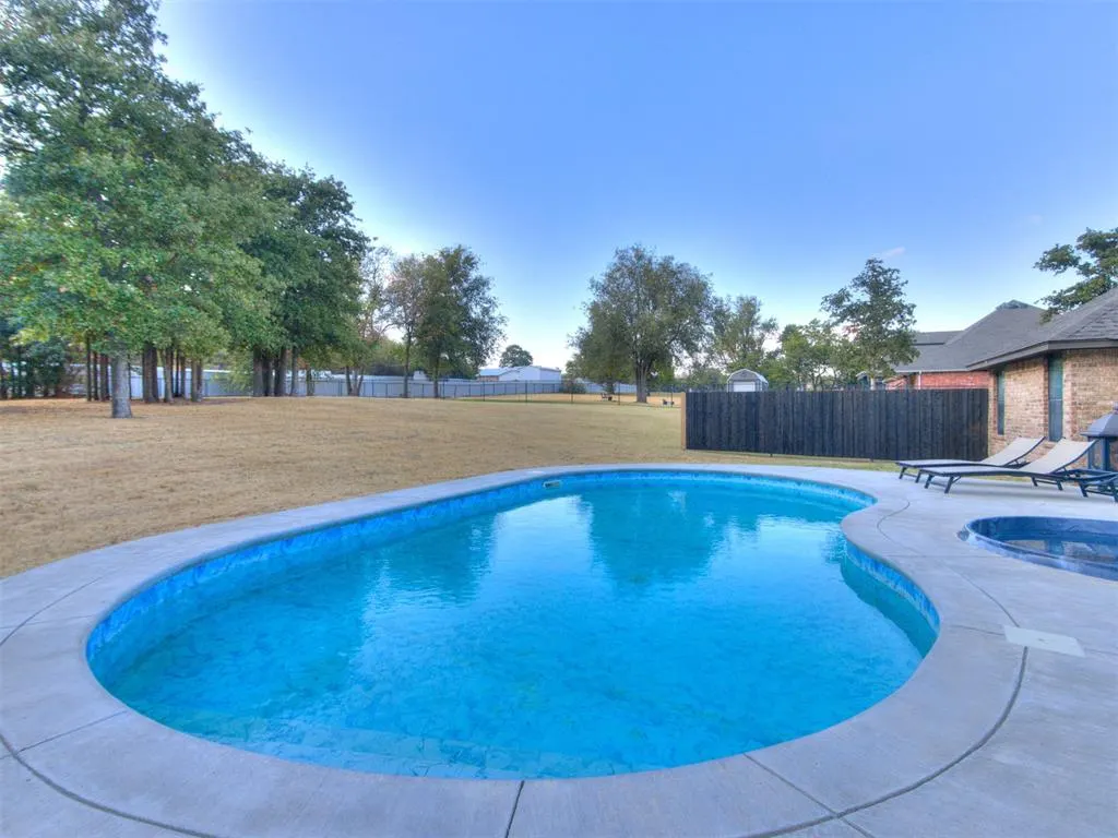 Photo 10 — 3023 Piper Lane, Choctaw, OK 73020