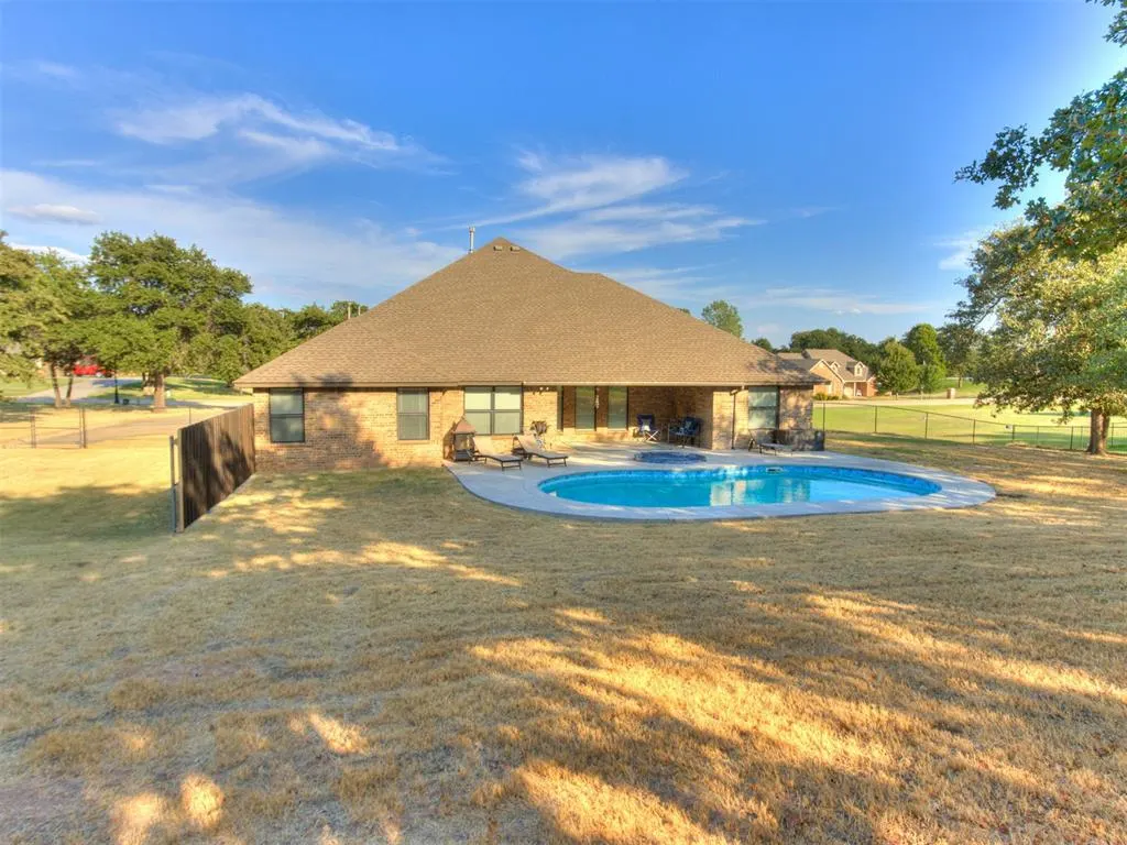Photo 11 — 3023 Piper Lane, Choctaw, OK 73020