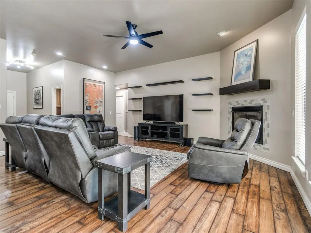 Photo 19 — 3023 Piper Lane, Choctaw, OK 73020