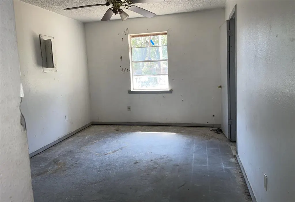 Photo 15 — 1811 Lewis Avenue, Seminole, OK 74868