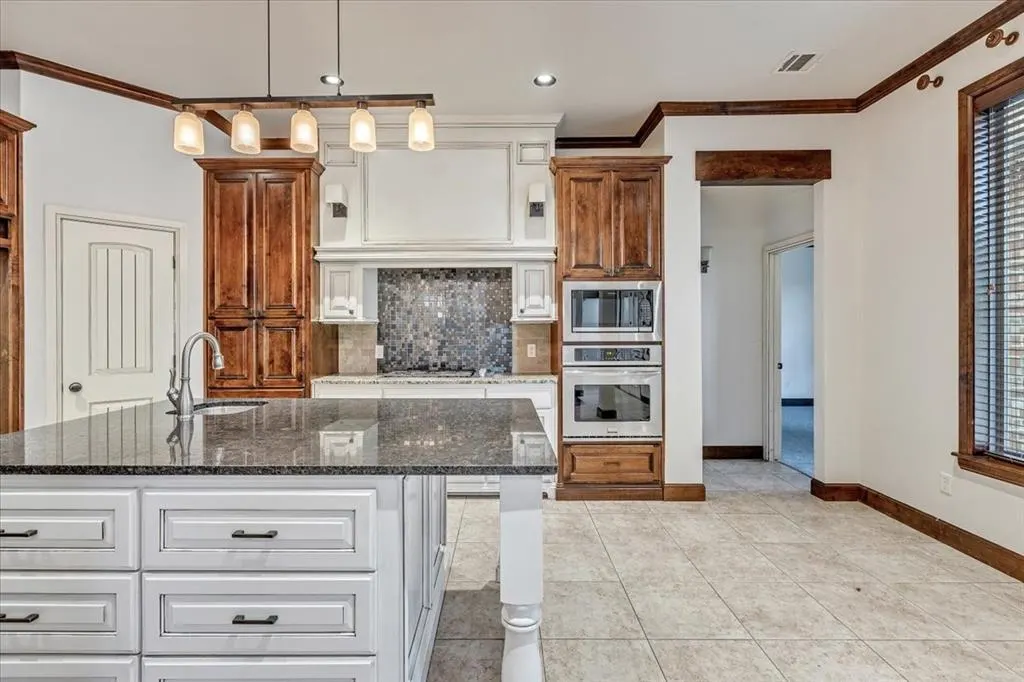 Photo 16 — 5000 Tower Bridge Court, Edmond, OK 73034