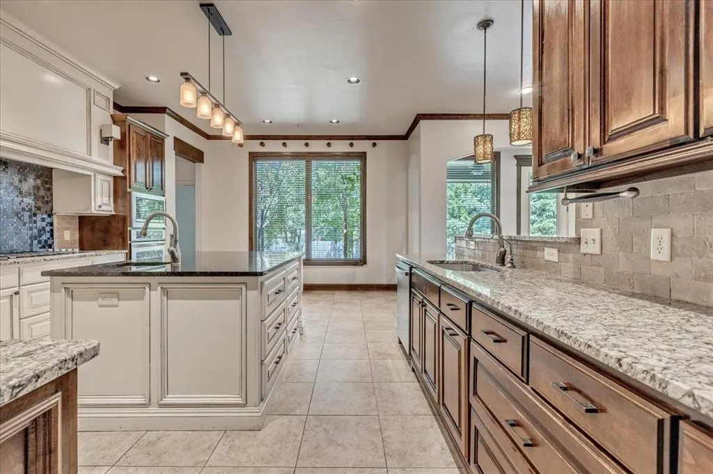 Photo 17 — 5000 Tower Bridge Court, Edmond, OK 73034