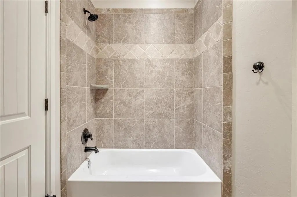 Photo 32 — 5000 Tower Bridge Court, Edmond, OK 73034