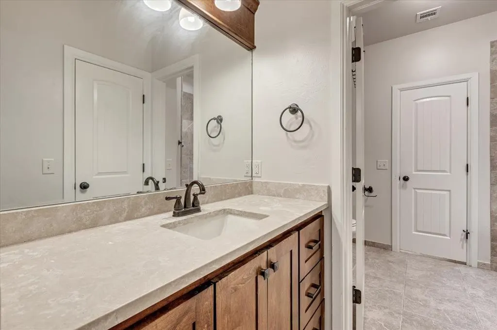 Photo 33 — 5000 Tower Bridge Court, Edmond, OK 73034