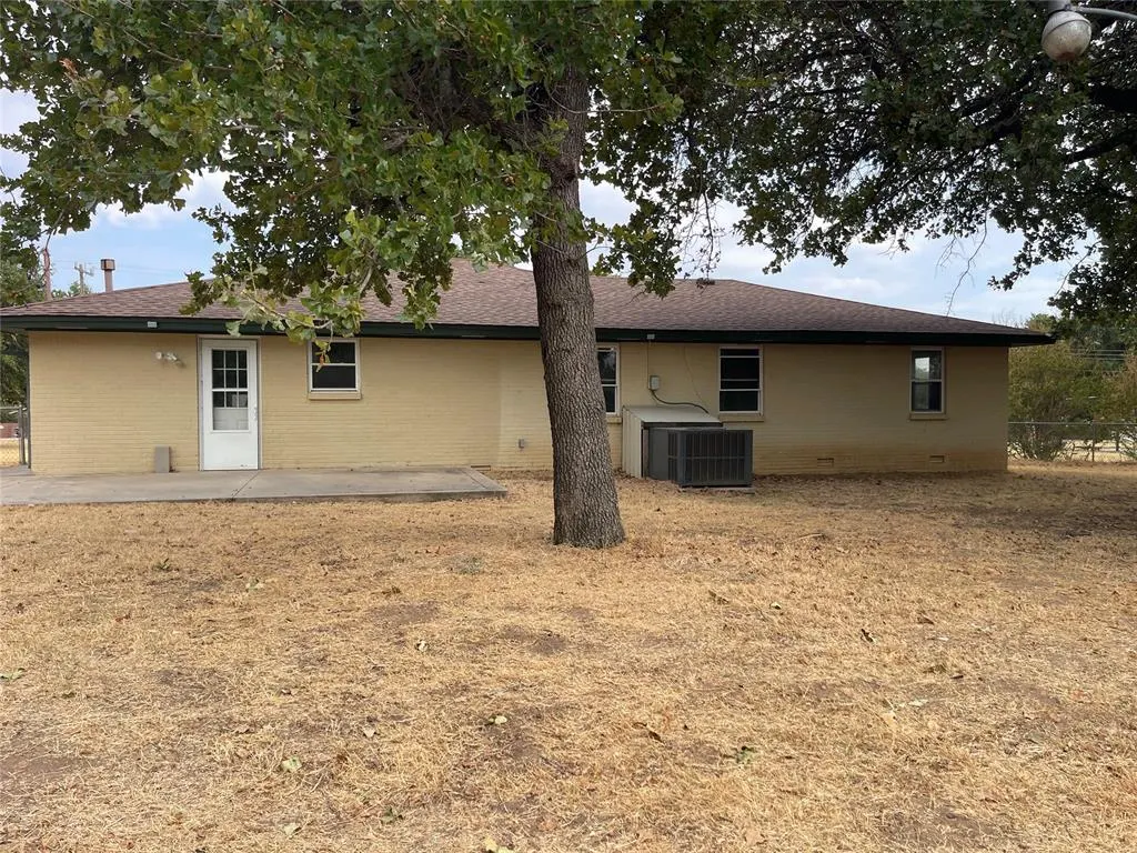 Photo 4 — 3513 Elizabeth Street, Choctaw, OK 73020