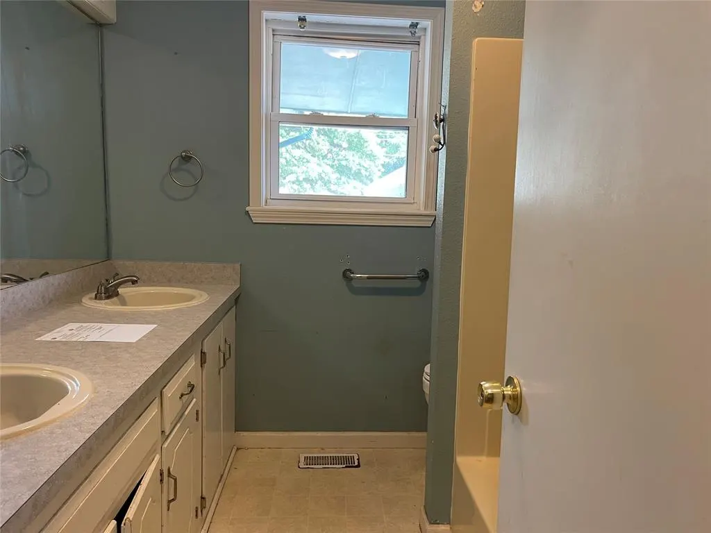 Photo 10 — 3513 Elizabeth Street, Choctaw, OK 73020