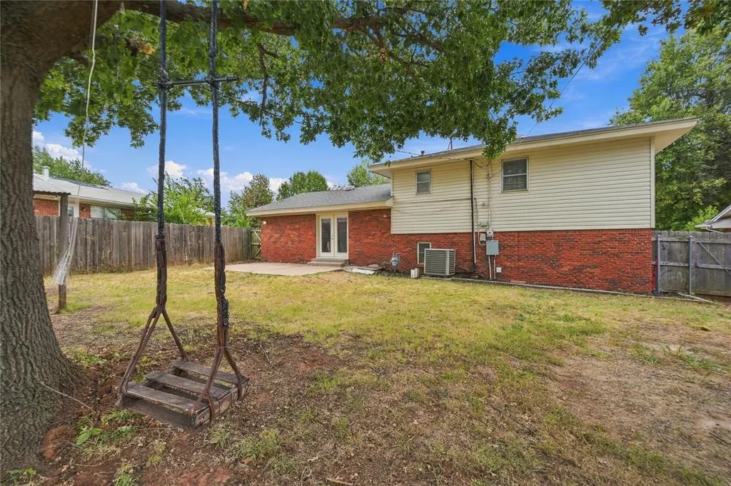 Photo 37 — 305 Sherri Lane, Yukon, OK 73099