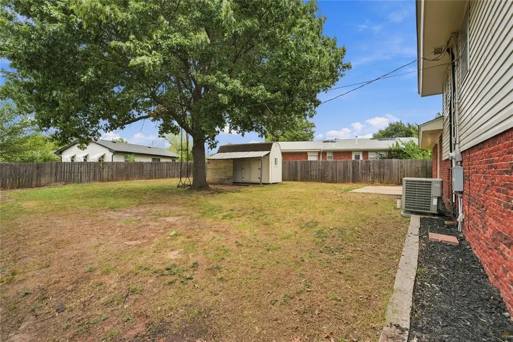 Photo 38 — 305 Sherri Lane, Yukon, OK 73099