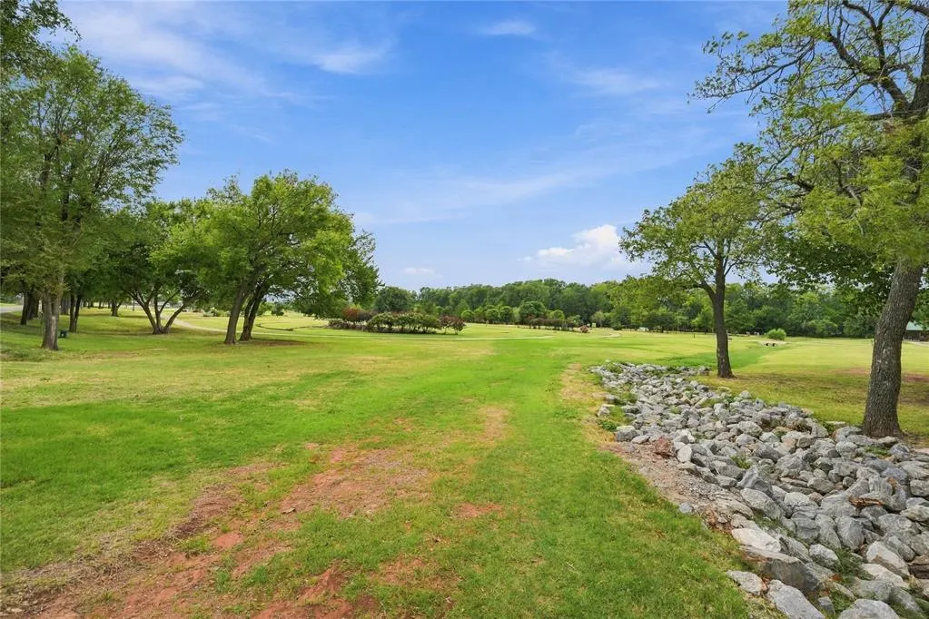 Photo 41 — 305 Sherri Lane, Yukon, OK 73099