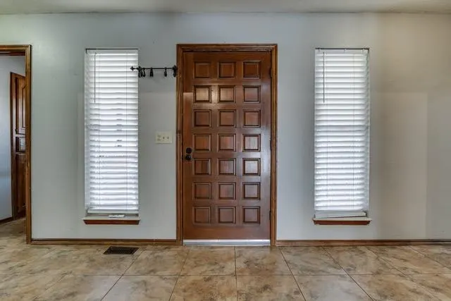 Photo 5 — 1328 Lowrie Lane, Oklahoma City, OK 73159