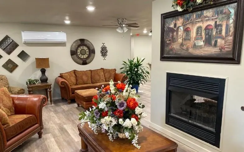 Photo 5 — 510 S 4th Street, Cyril, OK 73029