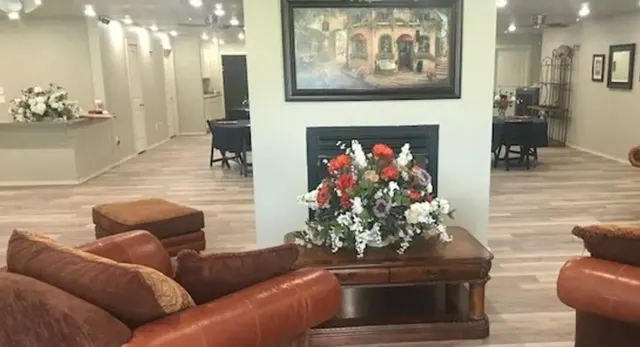 Photo 8 — 510 S 4th Street, Cyril, OK 73029