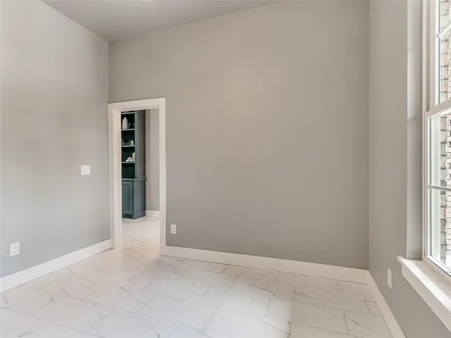 Photo 7 — 10121 St Patrick Drive, Midwest City, OK 73130
