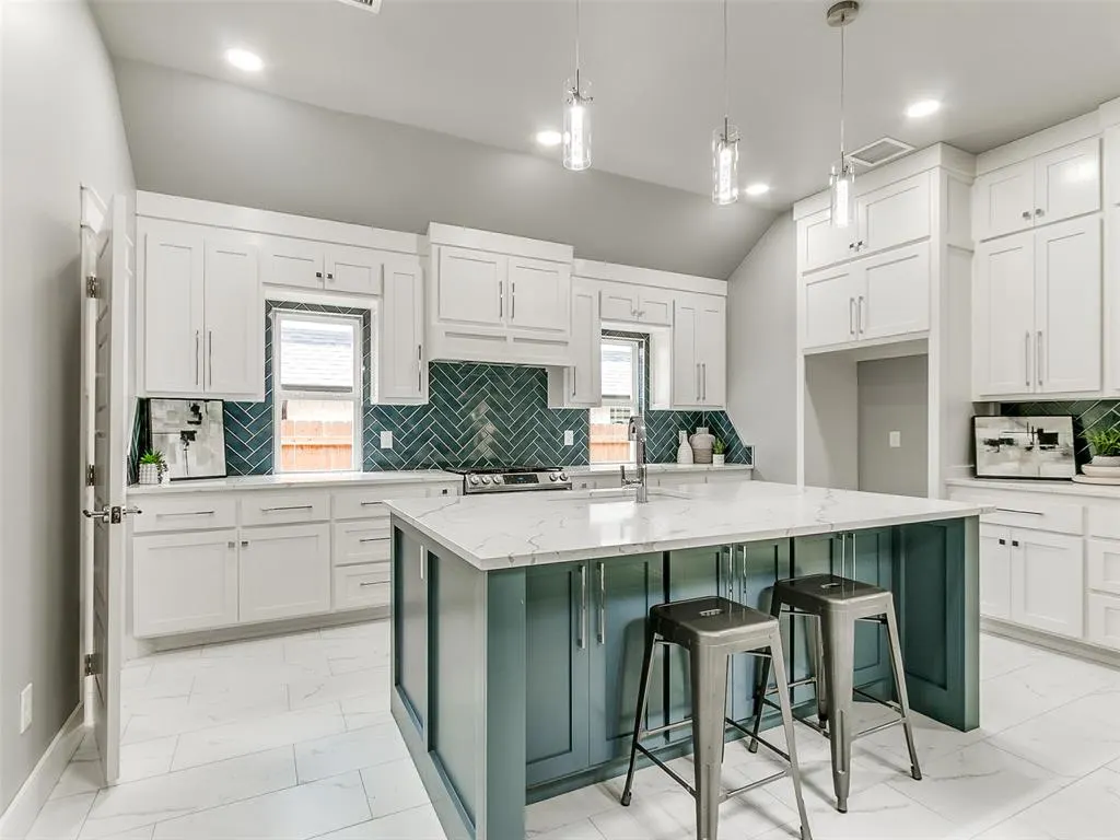 Photo 13 — 10121 St Patrick Drive, Midwest City, OK 73130