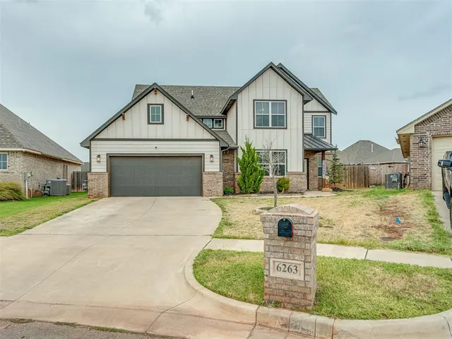 Photo 2 — 6263 Macarthur Park Circle, Edmond, OK 73012