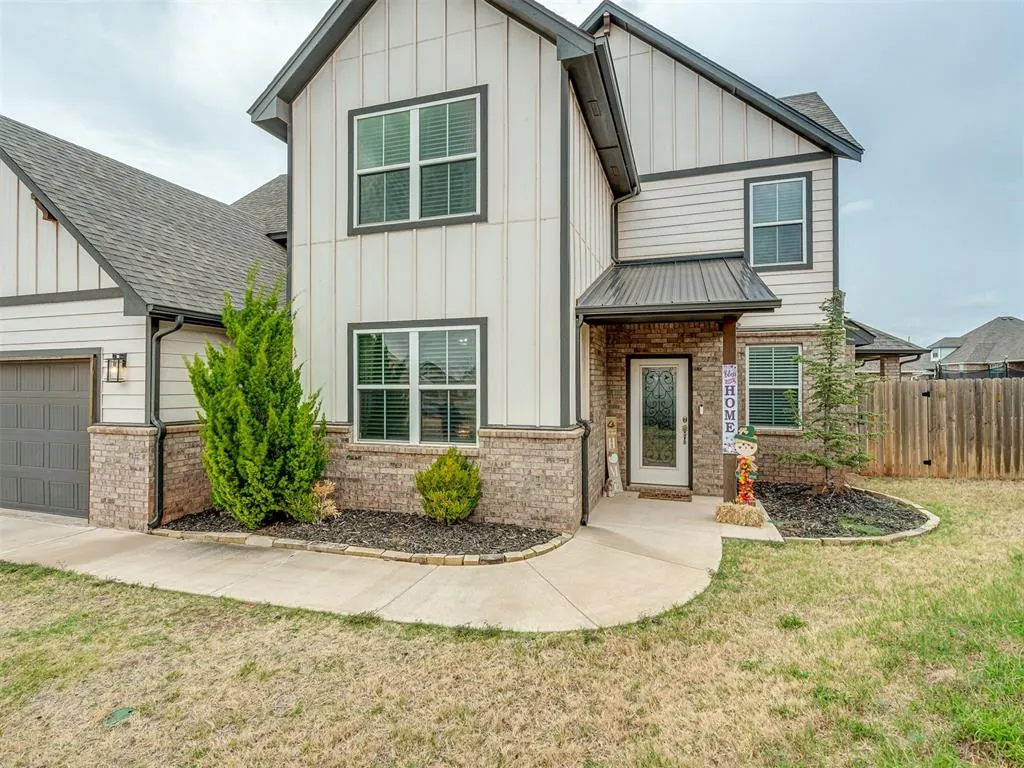 Photo 3 — 6263 Macarthur Park Circle, Edmond, OK 73012