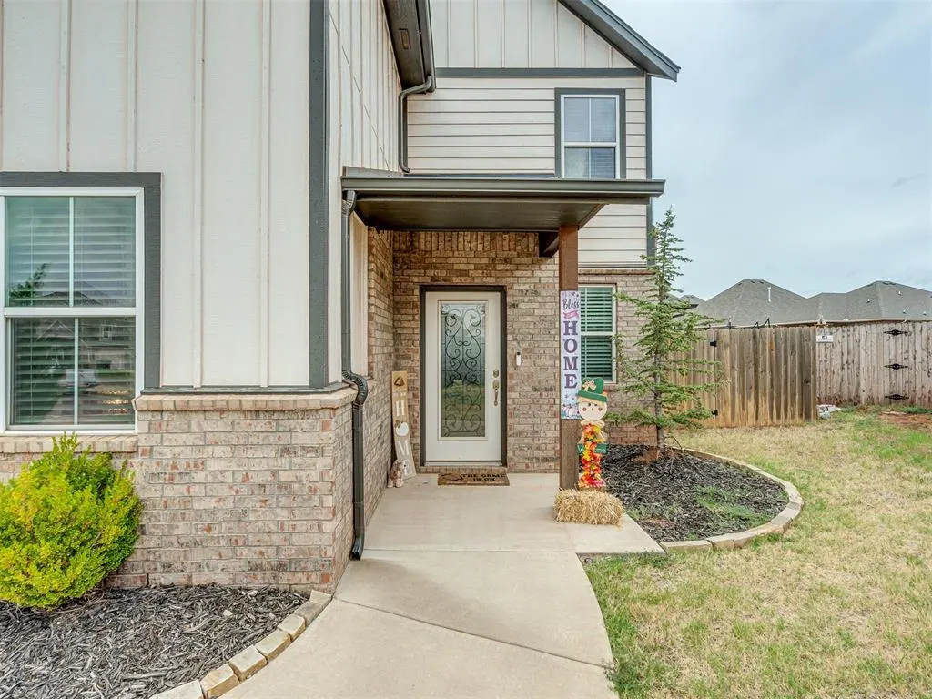 Photo 4 — 6263 Macarthur Park Circle, Edmond, OK 73012