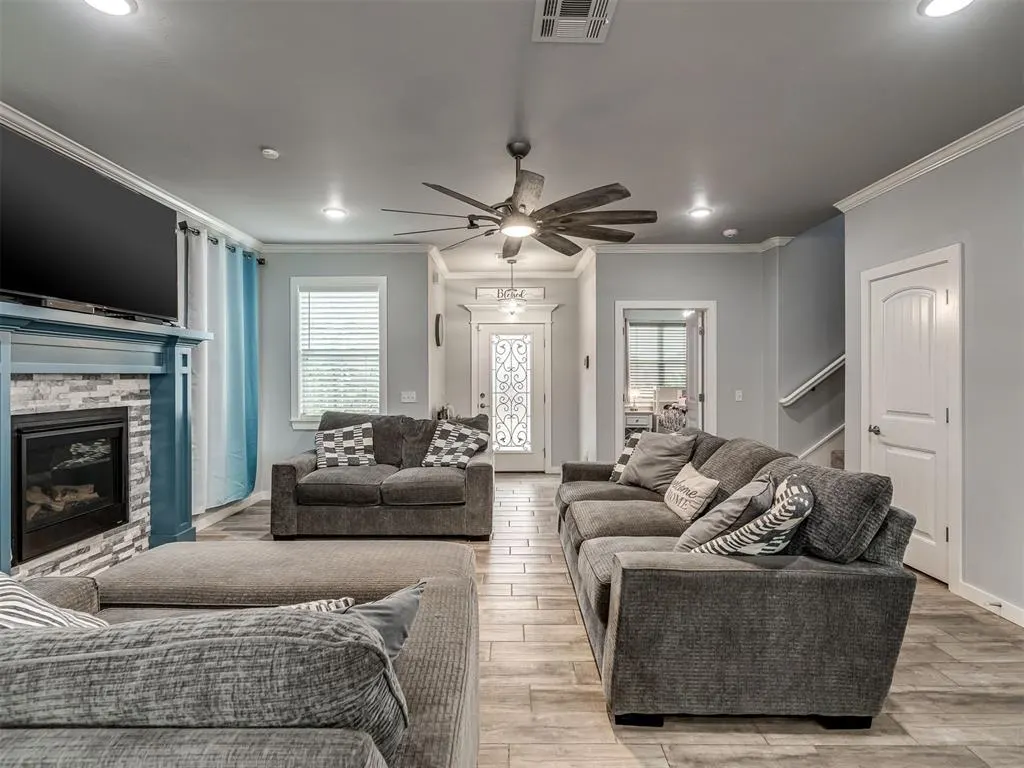 Photo 8 — 6263 Macarthur Park Circle, Edmond, OK 73012