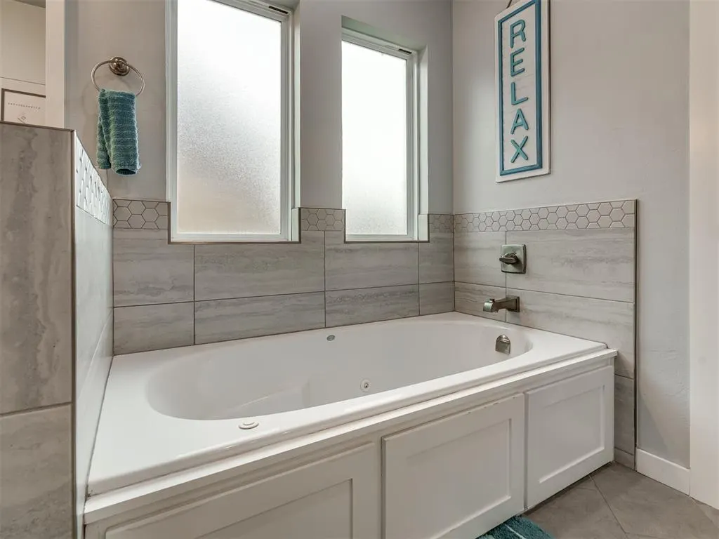 Photo 31 — 6263 Macarthur Park Circle, Edmond, OK 73012