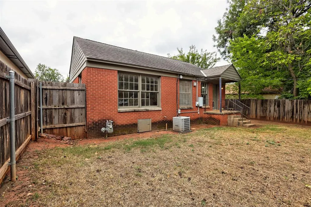 Photo 19 — 2625 NW 24th Street, Oklahoma City, OK 73107