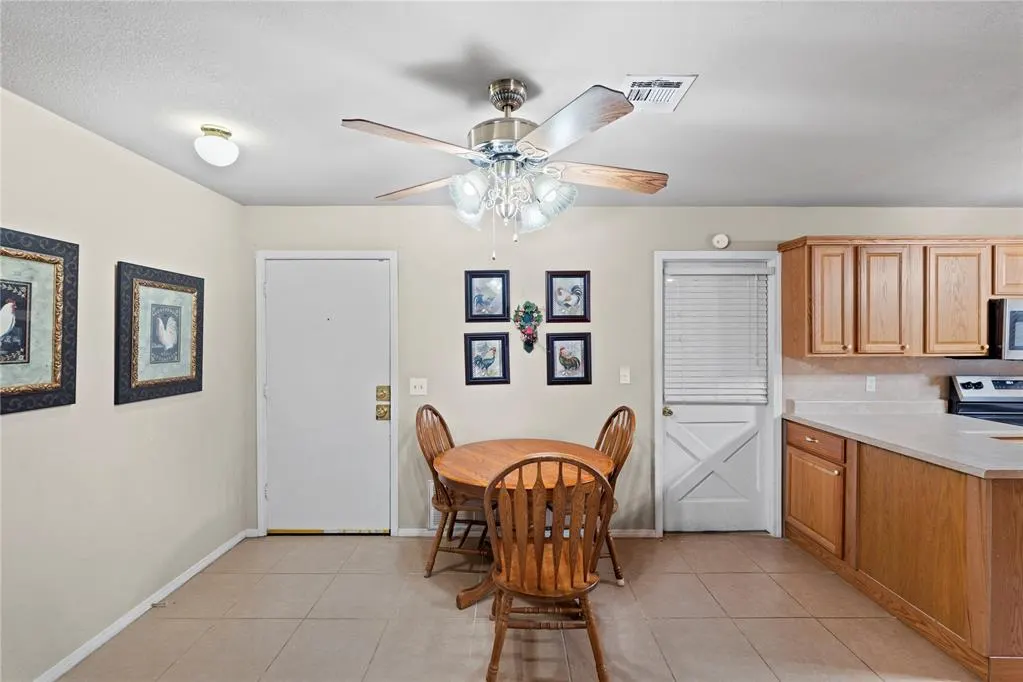 Photo 6 — 926 S Highland Drive, Mustang, OK 73064