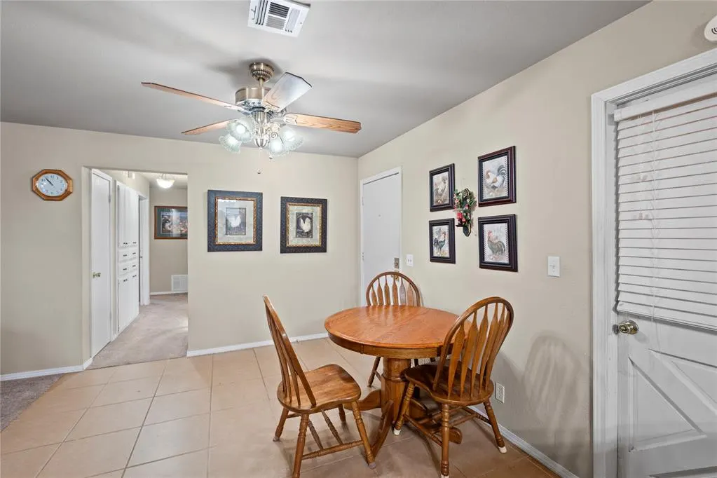 Photo 7 — 926 S Highland Drive, Mustang, OK 73064