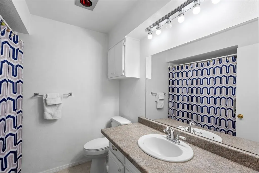 Photo 15 — 926 S Highland Drive, Mustang, OK 73064