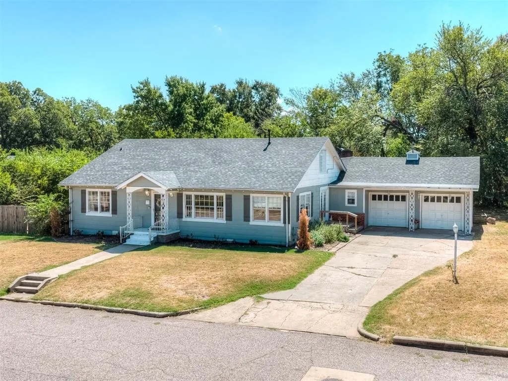 Photo 2 — 45 E Drummond Street, Shawnee, OK 74801