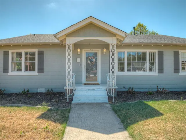Photo 3 — 45 E Drummond Street, Shawnee, OK 74801