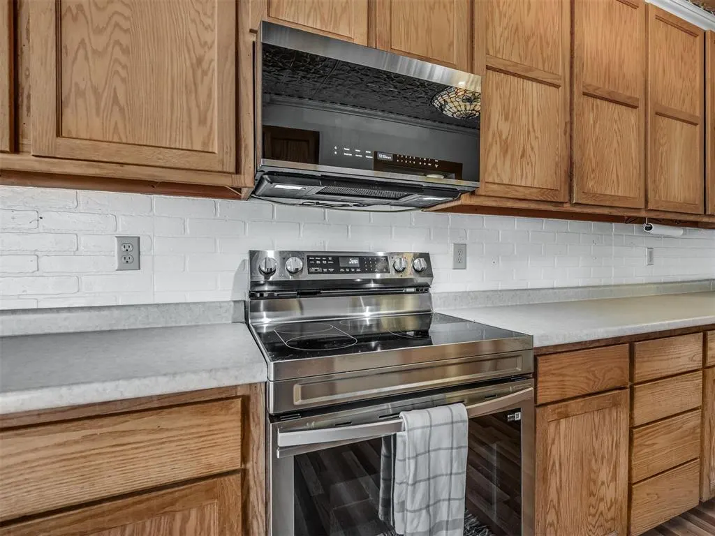 Photo 11 — 45 E Drummond Street, Shawnee, OK 74801